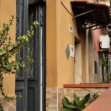 La Maison Sicula