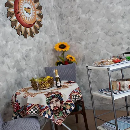 La Maison Sicula